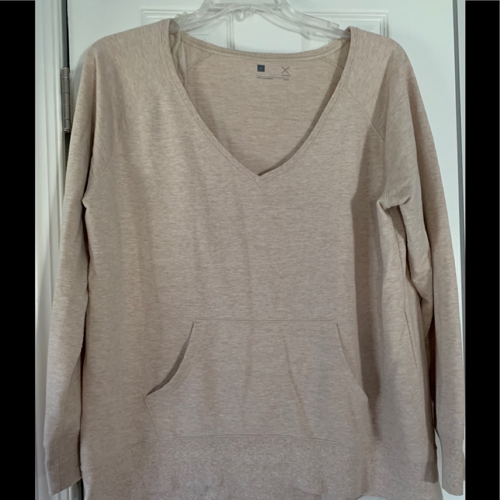 Xersion tan v-neck sweatshirt
